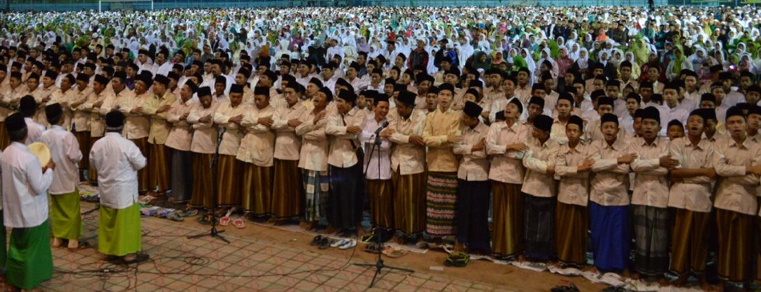 Gerakan Menabung 1000 Sekolah-Madrasah di Stadion Kanjuruhan, Kepanjen, Malang  berlangsung sukses