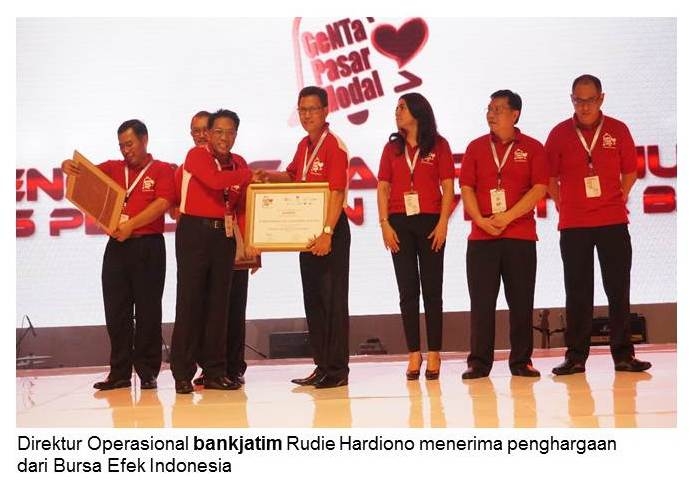 Bank Jatim Menerima Penghargaan dari Bursa Efek Indonesia