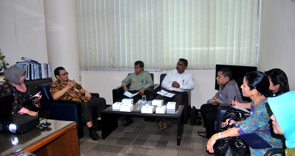 Studi Banding Manajemen Resiko Bank Maluku ke Bank Jatim