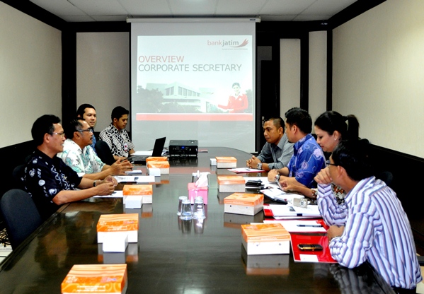 Bank Riau Kepri conduct Comparative Study to Bank Jatim